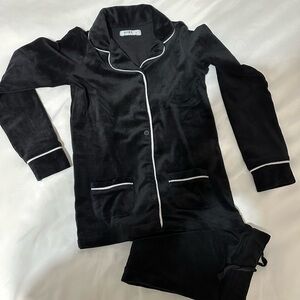 Coco blanc velour pajamas size 8 vguc